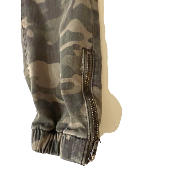 American Eagle Pants Womens 6 Green Camo Jogger Zip Hem Elastic Waist Pockets - Picture 4 of 7